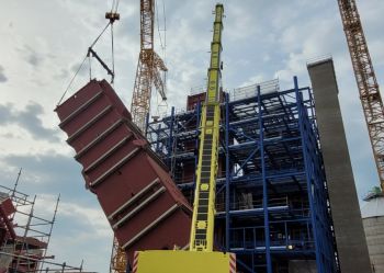 Elementy kotła CFB dla kompleksu Solvay w miejscowości Rheinberg dotarły na miejsce